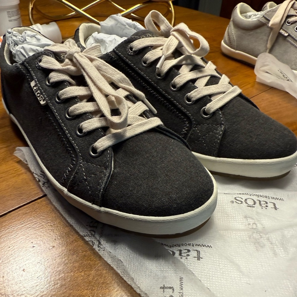 Taos Footwear Black Canvas Sneakers